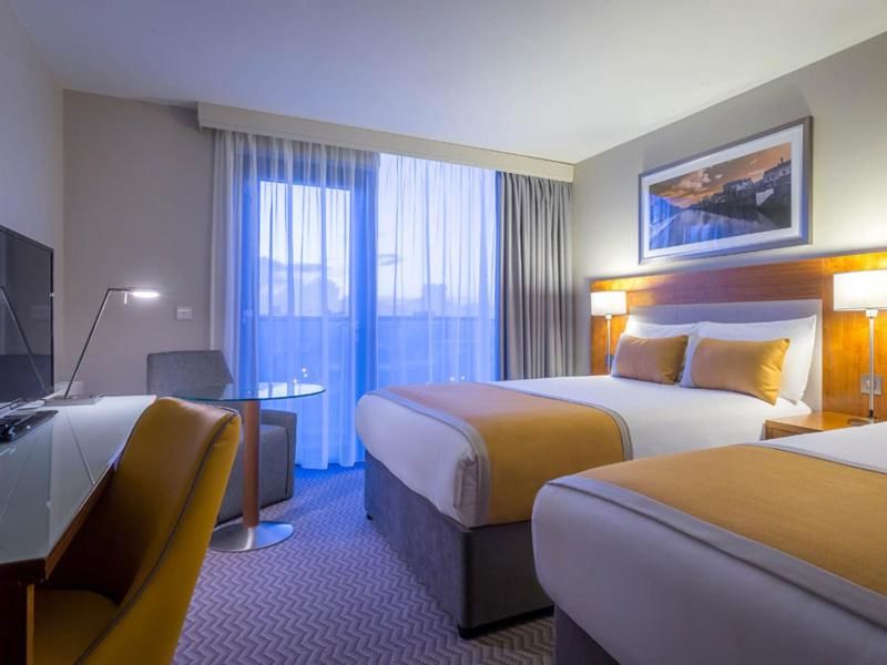 Отель Maldron Hotel Tallaght Талла